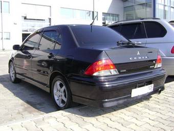 2000 Mitsubishi Lancer Cedia Photos