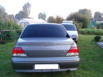 2000 Mitsubishi Lancer Cedia Photos