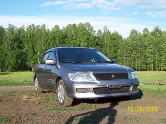 2000 Mitsubishi Lancer Cedia Photos