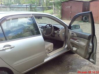 2000 Mitsubishi Lancer Cedia Pictures
