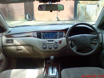 2000 Mitsubishi Lancer Cedia Photos