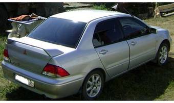 2000 Mitsubishi Lancer Cedia Pictures