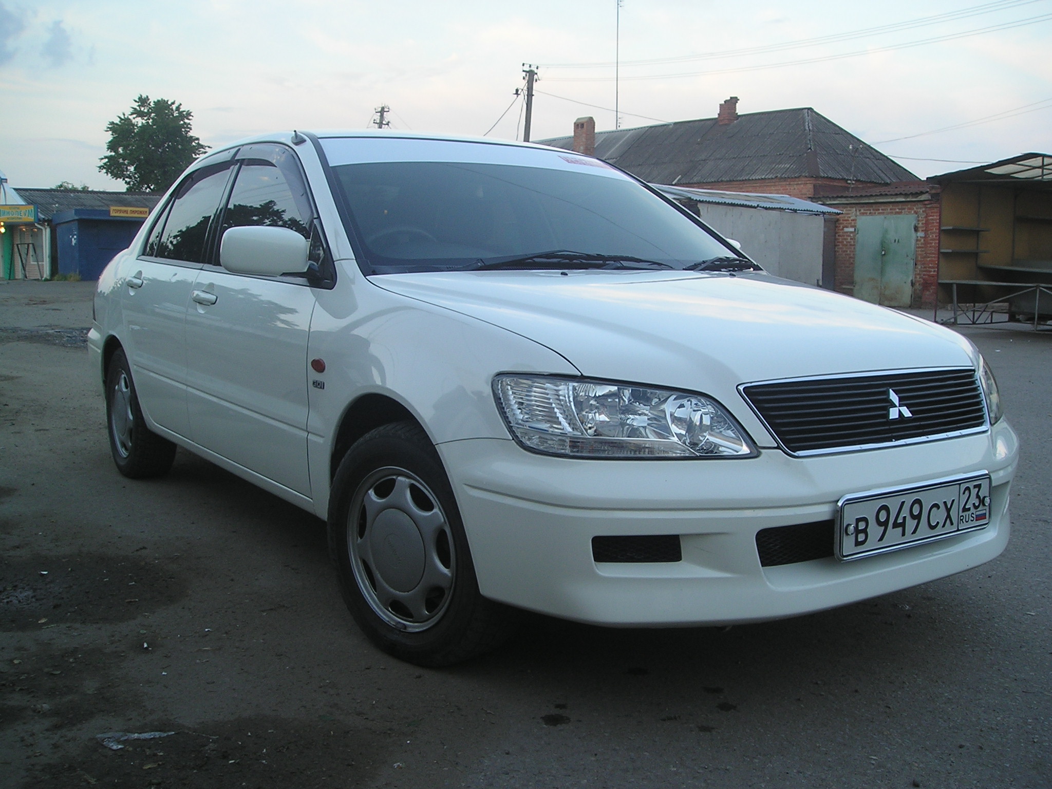 2001 Mitsubishi Lancer Cedia