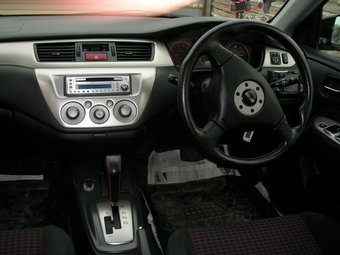 Mitsubishi Lancer Cedia