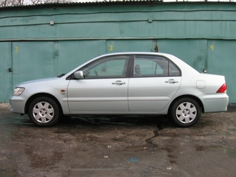 Mitsubishi Lancer Cedia