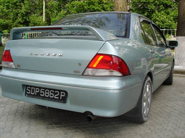 2001 Mitsubishi Lancer Cedia