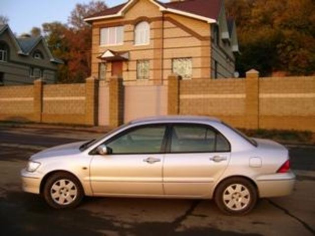 2001 Mitsubishi Lancer Cedia