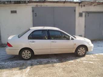 Mitsubishi Lancer Cedia