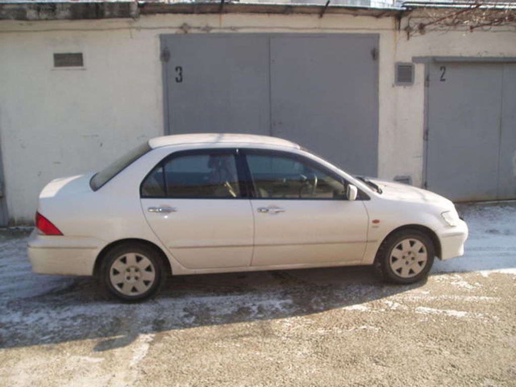 2001 Mitsubishi Lancer Cedia