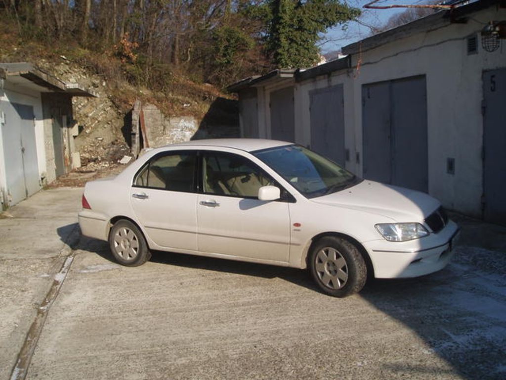 2001 Mitsubishi Lancer Cedia