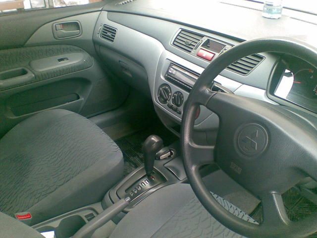 2001 Mitsubishi Lancer Cedia