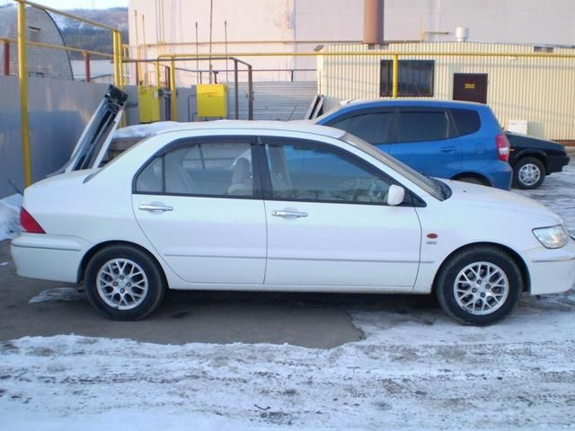 2001 Mitsubishi Lancer Cedia
