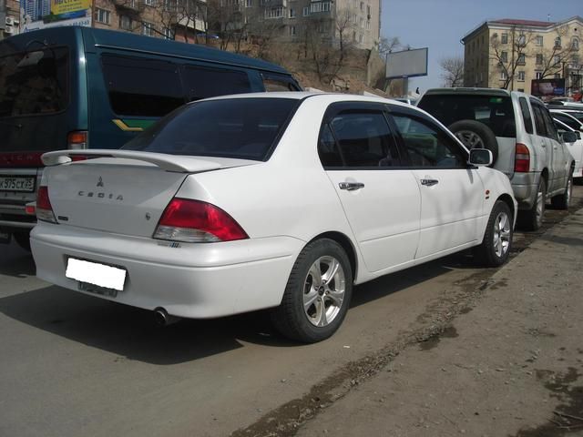 2001 Mitsubishi Lancer Cedia