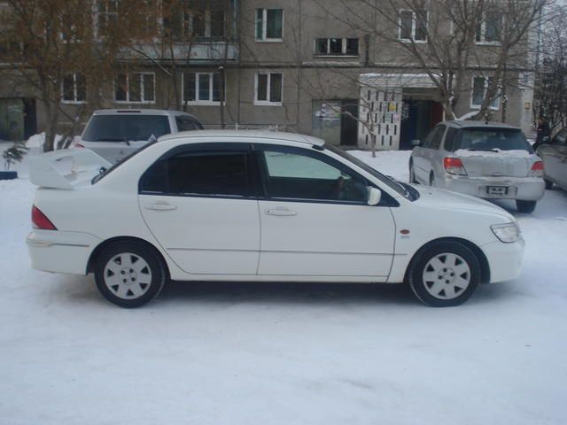 2001 Mitsubishi Lancer Cedia