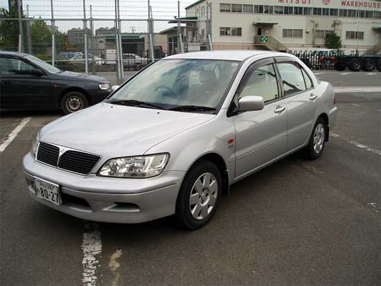 2001 Mitsubishi Lancer Cedia Pictures