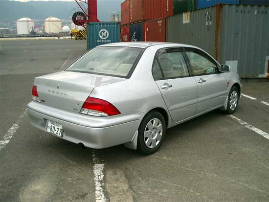 2001 Mitsubishi Lancer Cedia Pics