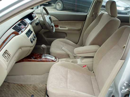 2001 Mitsubishi Lancer Cedia Pictures