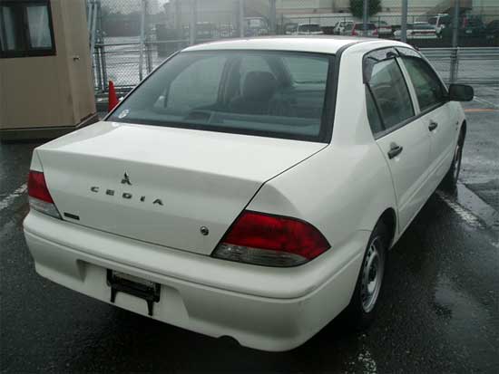 2001 Mitsubishi Lancer Cedia Pictures