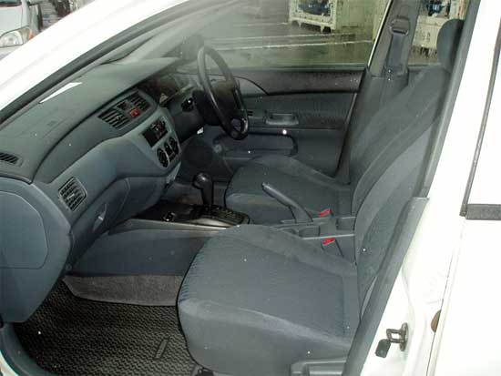 2001 Mitsubishi Lancer Cedia Photos