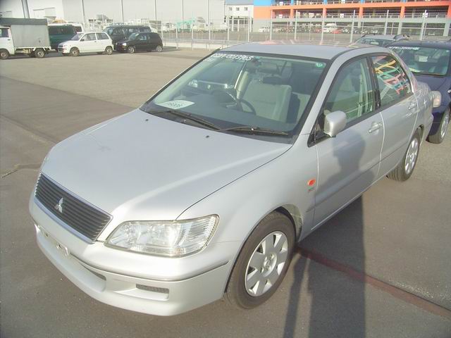 2001 Mitsubishi Lancer Cedia Pictures