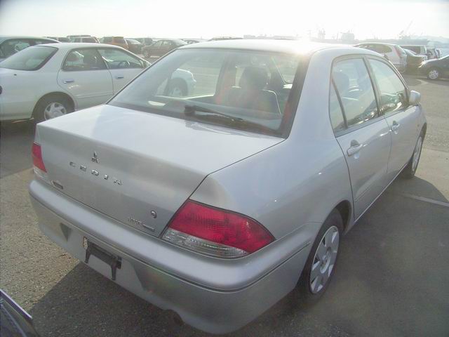 2001 Mitsubishi Lancer Cedia Pictures