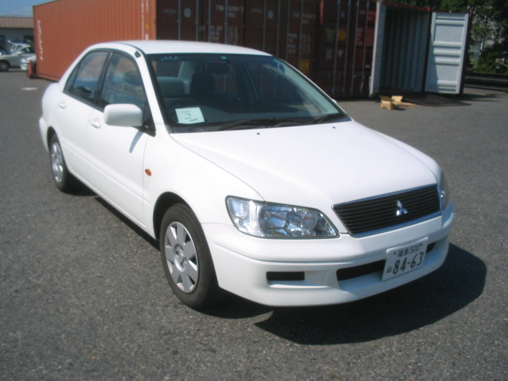 2001 Mitsubishi Lancer Cedia Photos