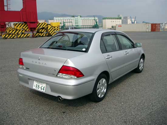 2001 Mitsubishi Lancer Cedia Photos