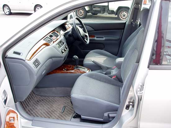 2001 Mitsubishi Lancer Cedia Pictures