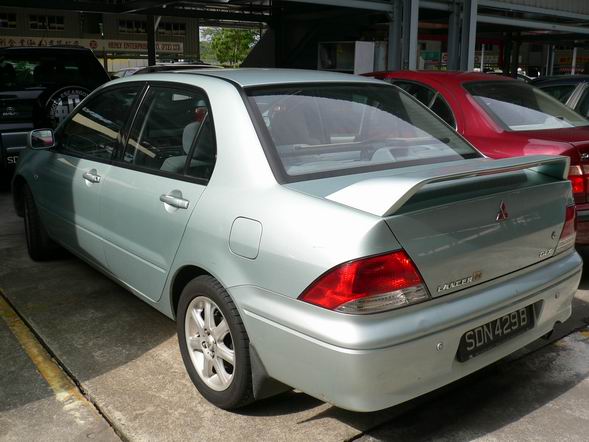 2001 Mitsubishi Lancer Cedia Wallpapers