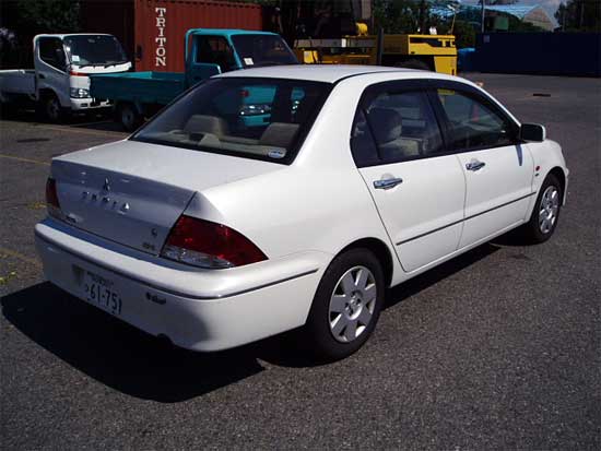 2001 Mitsubishi Lancer Cedia Photos