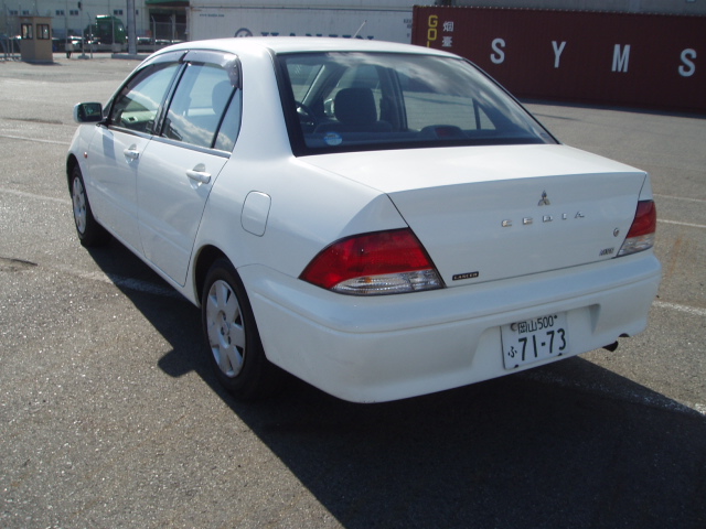 2001 Mitsubishi Lancer Cedia Photos