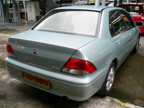 2001 Mitsubishi Lancer Cedia Pictures