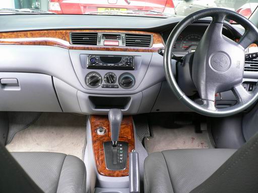 2001 Mitsubishi Lancer Cedia Wallpapers