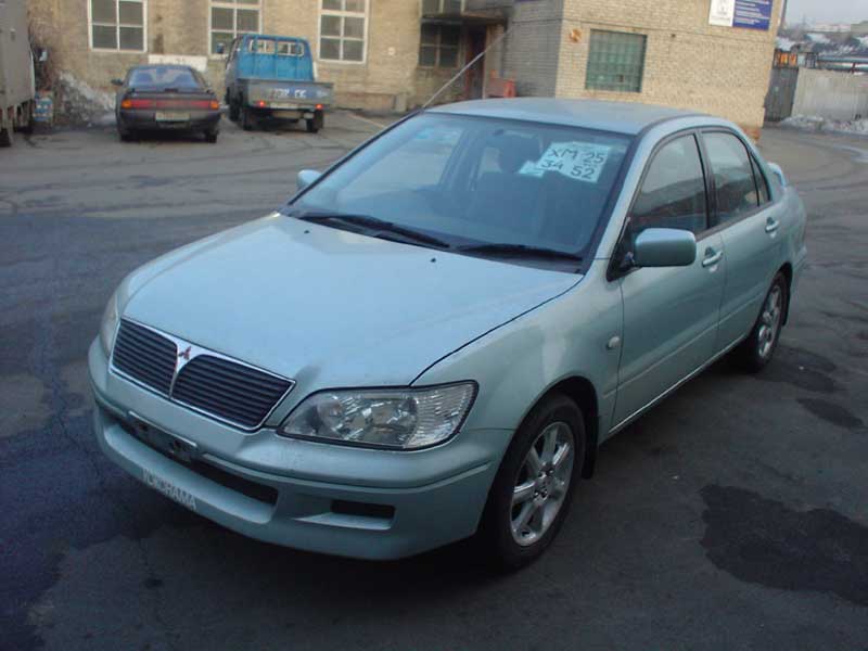 2001 Mitsubishi Lancer Cedia Pictures