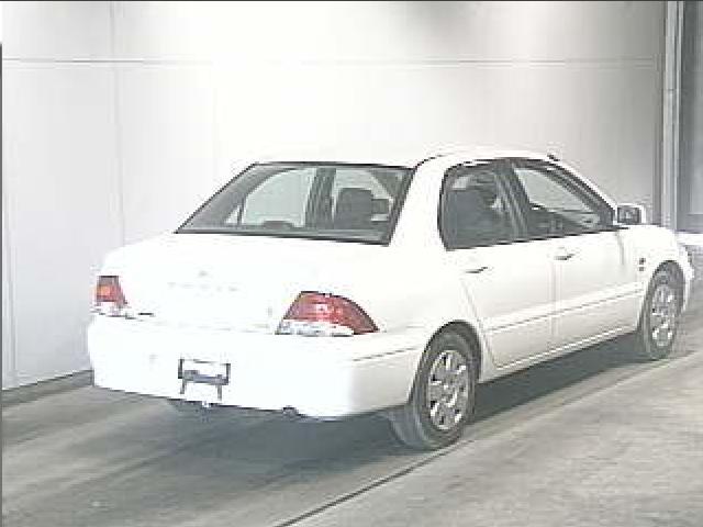 2001 Mitsubishi Lancer Cedia Photos