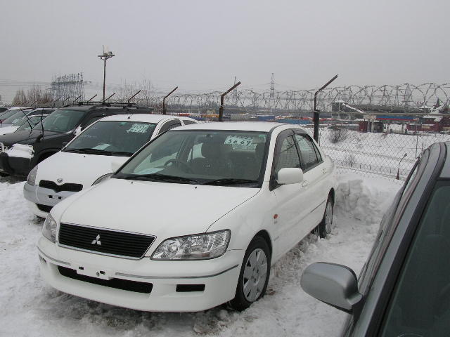 2001 Mitsubishi Lancer Cedia Photos