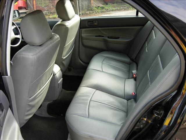 2001 Mitsubishi Lancer Cedia Pictures