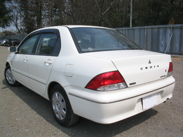 2001 Mitsubishi Lancer Cedia Pictures
