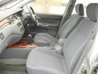 2001 Mitsubishi Lancer Cedia Photos