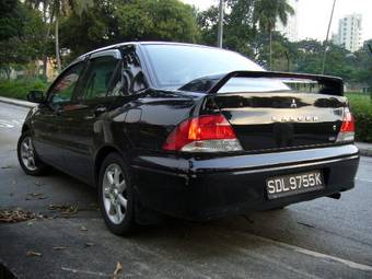 2001 Mitsubishi Lancer Cedia Photos