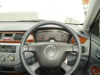 2001 Mitsubishi Lancer Cedia Pictures