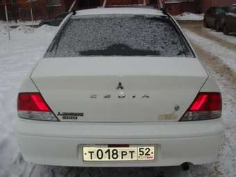 2001 Mitsubishi Lancer Cedia Pics