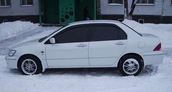 2001 Mitsubishi Lancer Cedia Pictures