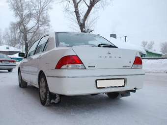 2001 Mitsubishi Lancer Cedia Pics