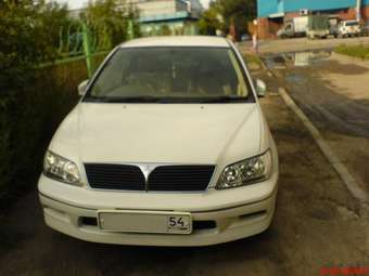 2001 Mitsubishi Lancer Cedia Images