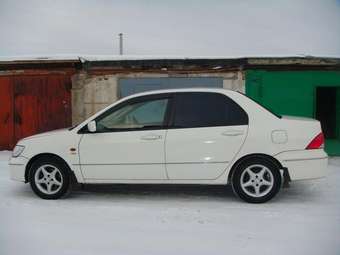 2001 Mitsubishi Lancer Cedia Images