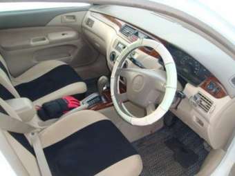 2001 Mitsubishi Lancer Cedia Pictures