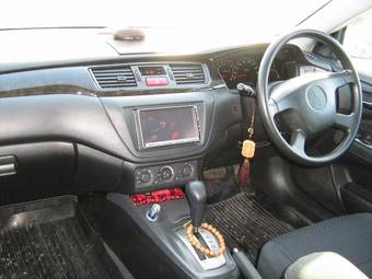 2001 Mitsubishi Lancer Cedia Pics