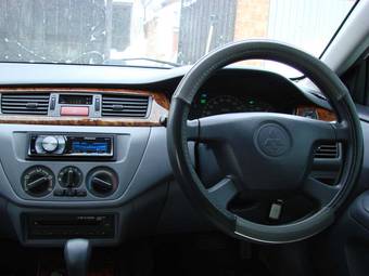 2001 Mitsubishi Lancer Cedia Images