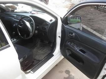 2001 Mitsubishi Lancer Cedia Pics
